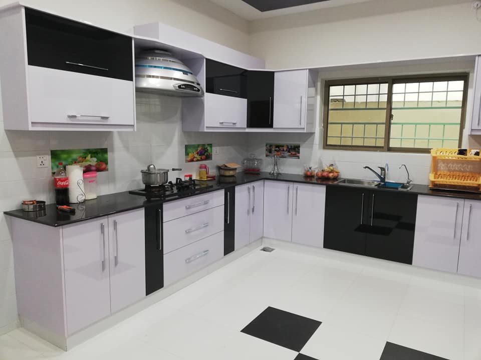 black and white kitchen (4)