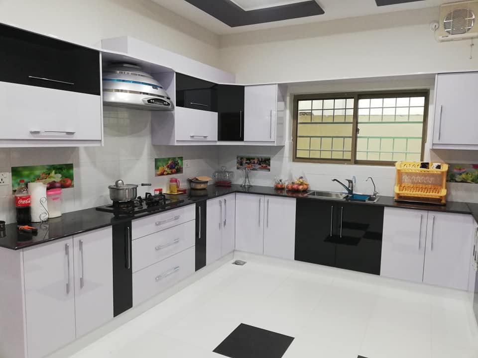 black and white kitchen (7)