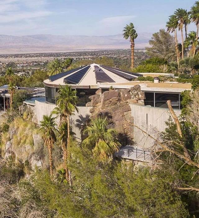 The Elrod House by John Lautner (1)