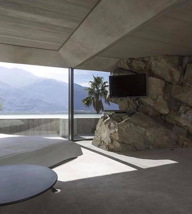 The Elrod House by John Lautner (5)