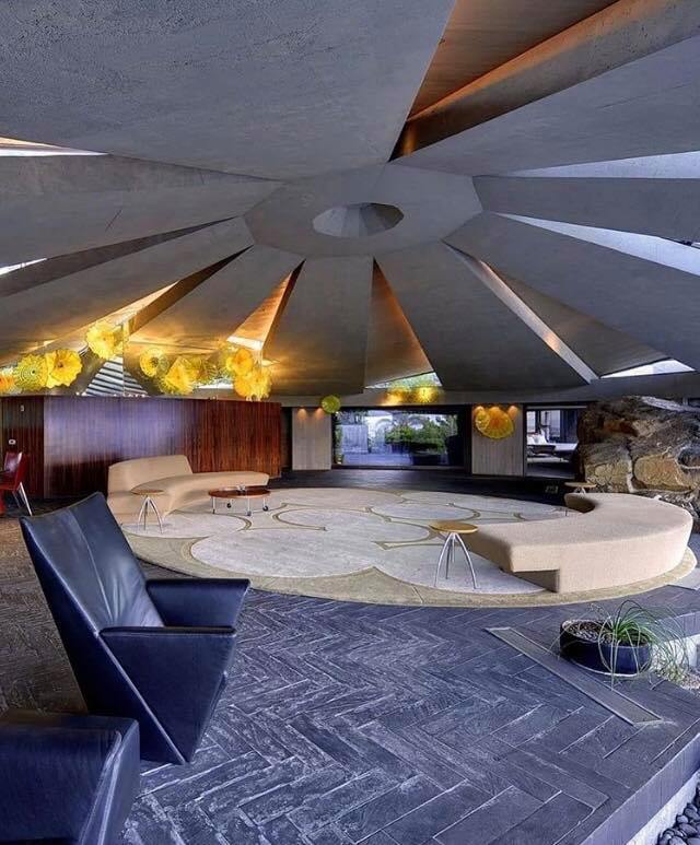 The Elrod House by John Lautner (8)