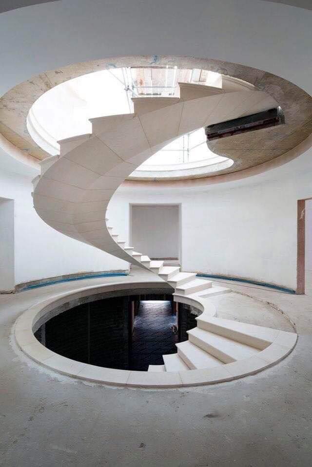 spiral stairs (1)